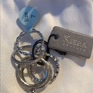 5 pc ring Sterling silver 925 with Swarovski size 7 new in box or velvet pouch